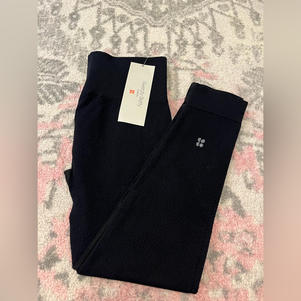 Sweaty Betty Mindful Seamless Yoga Leggings Ribbed -Women | Color:Black | Size:M